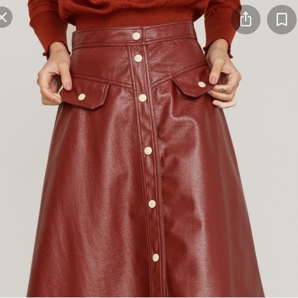 No 6 - Elizabeth Snap Front Skirt in Sienna Crinkle Patent Leather Size XS 24” - Picture 2 of 11